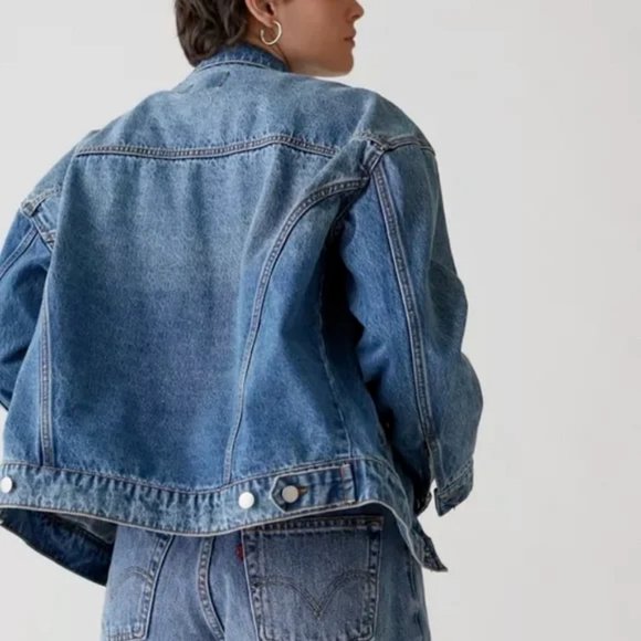 Urban Outfitters BDG Carly Denim Boyfriend Trucker Jacket - New With Tags NWT - Picture 3 of 7